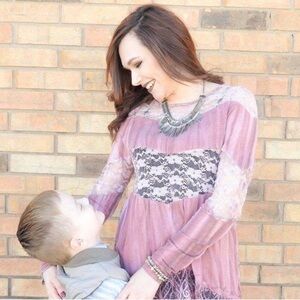 Gimmicks mauve lace pieced long sleeve top S